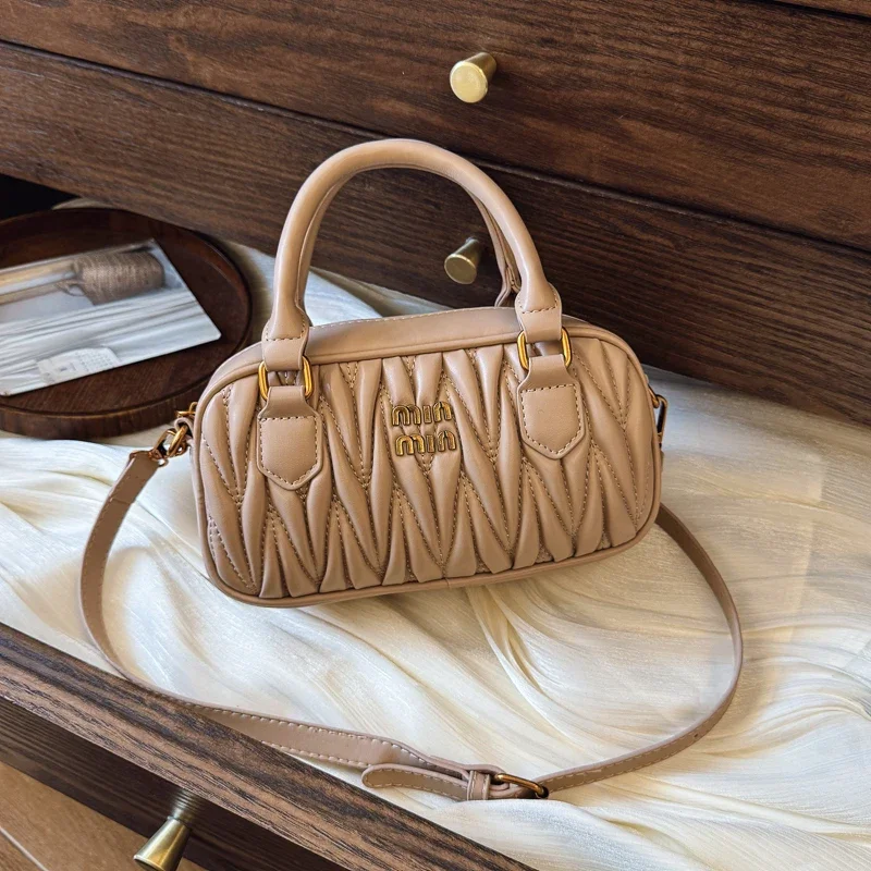 Luxury Lifestyle Handbags - Borsa a Spalla Elegante in Pelle