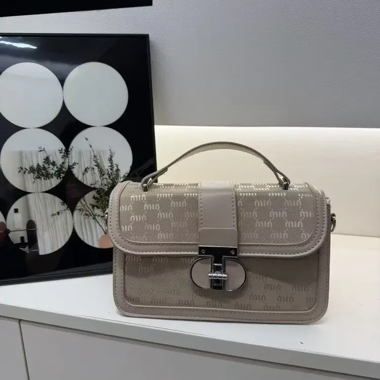 Borsa Elegante di Alta Gamma p - Luxury Lifestyle Handbags recensione e prezzo