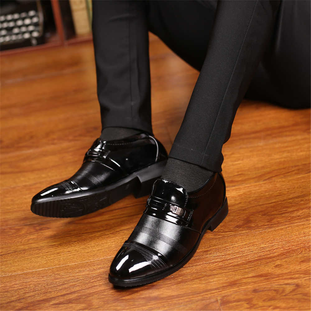 Scarpe Sportive Colorate con T - Luxury Lifestyle Resorts recensione e prezzo