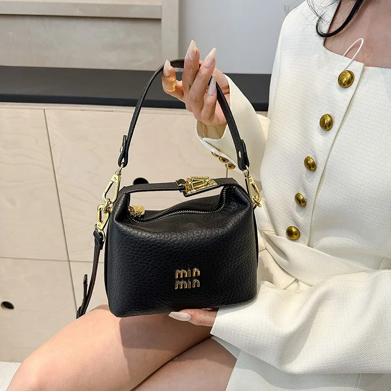 Elegante Borsa a Tracolla in P - Luxury Lifestyle Handbags recensione e prezzo